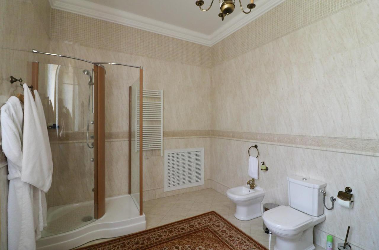Vip Apartments Dipservice Hall Minsk Esterno foto