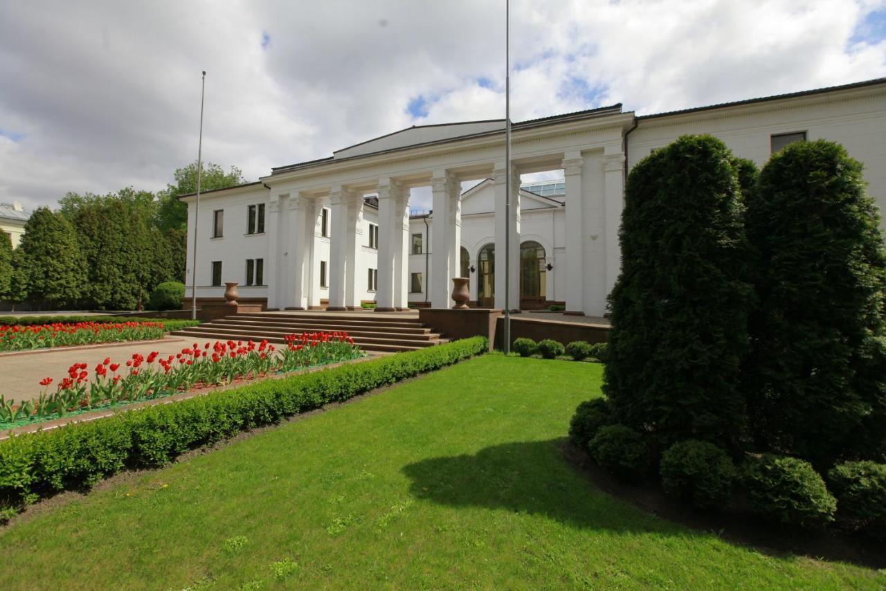 Vip Apartments Dipservice Hall Minsk Esterno foto