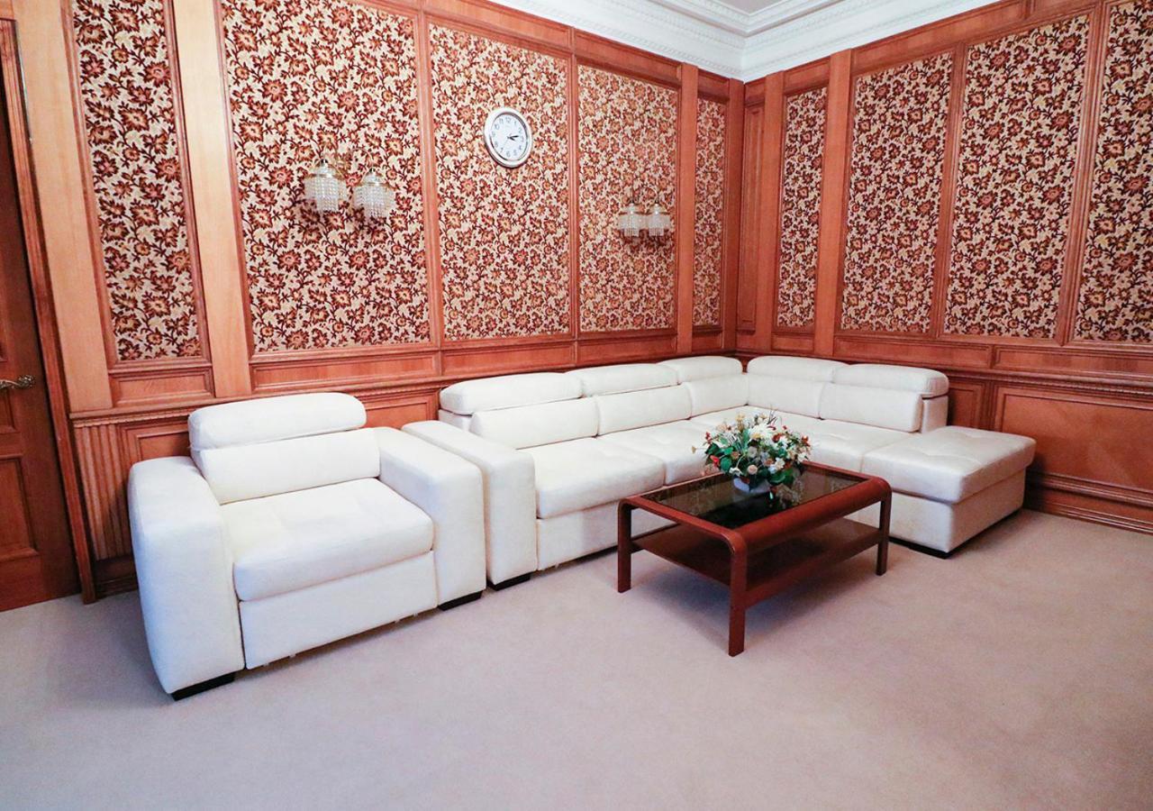 Vip Apartments Dipservice Hall Minsk Esterno foto