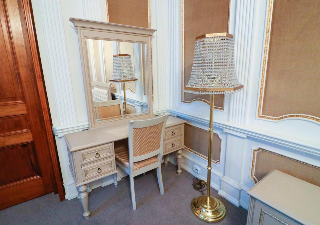 Vip Apartments Dipservice Hall Minsk Esterno foto