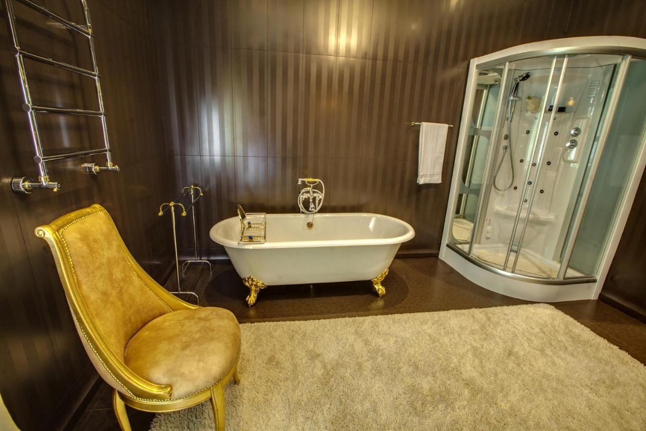 Vip Apartments Dipservice Hall Minsk Esterno foto