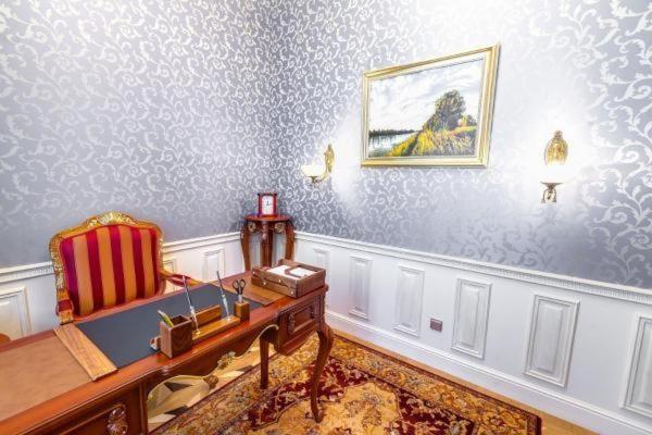 Vip Apartments Dipservice Hall Minsk Esterno foto